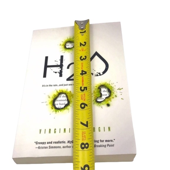 H20 book by Virginia Bergin - Picture 6 of 6